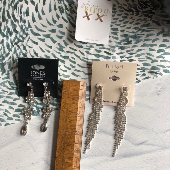 Earrings Lot—3 pairs Dangly Prom Rhinestone - Picture 6 of 7